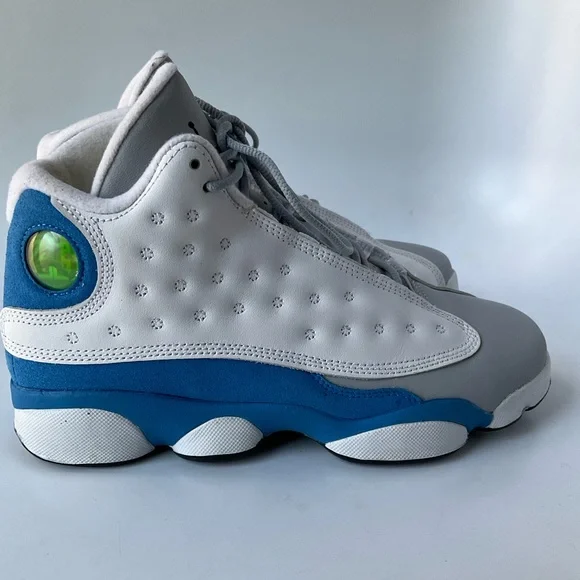 Air Jordan Sz.6Y White Gray and Italy Blue aSneakers - Picture 7 of 13